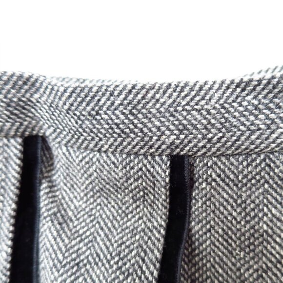 Caractère Wool Tweed and Velvet Box Pleated Multi Texture Mini Skirt 6 - Picture 13 of 14